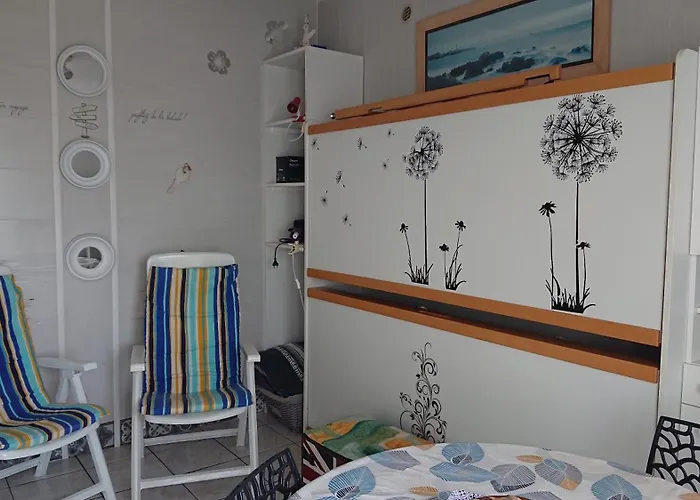 La Campagne A La Дом отдыха