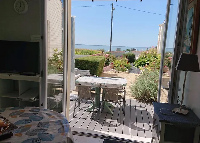 La Campagne A La Дом отдыха *